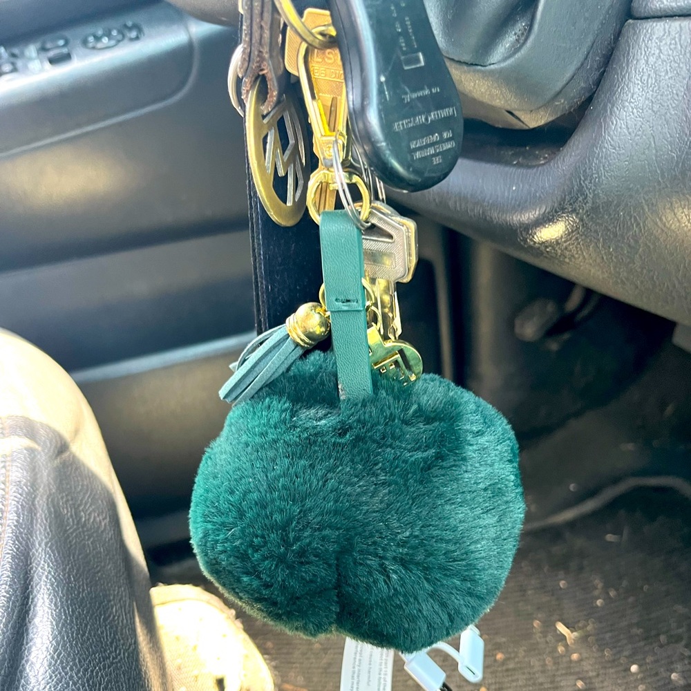 Keychain or bag charm power bank for iPhone and micro usb